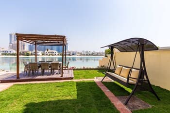 5 Bedroom Garden Villa at Frond O by Deluxe Holiday Homes