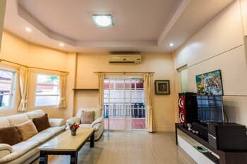 Baan Red Ribbon Pool Villa by Pinky