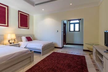 5 Bedroom Garden Villa at Frond E by Deluxe Holiday Homes