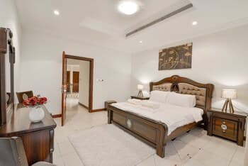 Palm Jumeriah Frond O