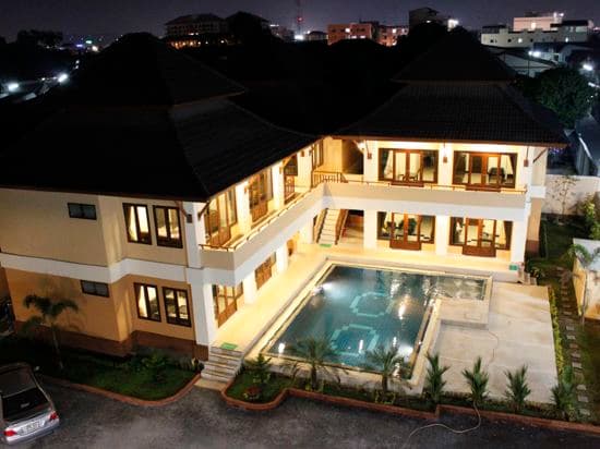 Chaba Garden Apartment