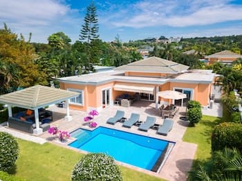 Luxury Pool Villa 604