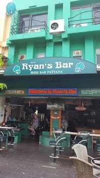 Ryans Bar
