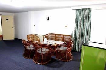 Queen Pattaya Hotel