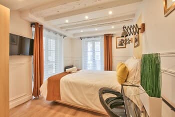 42-Luxury Flat