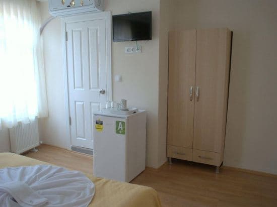 Piya Hostel