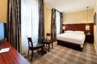 (Radisson Blu Hotel, London South Kensington (formerly Vanderbilt))