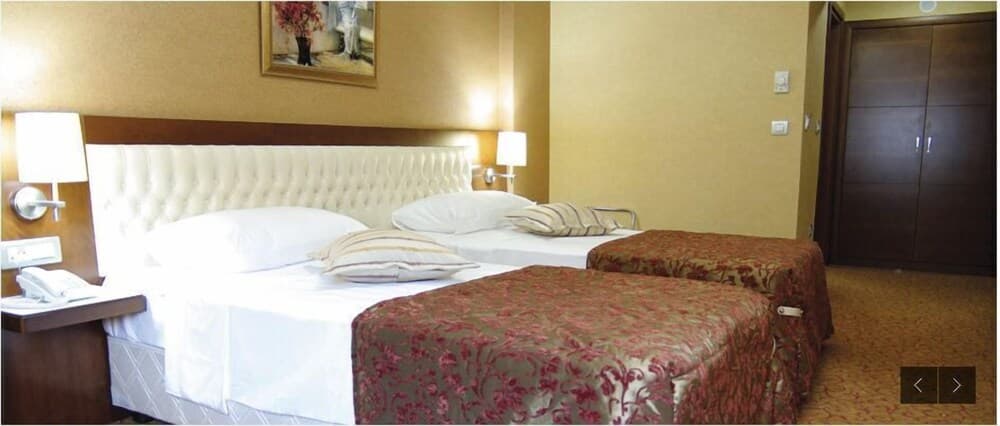 Yuksel Hotel