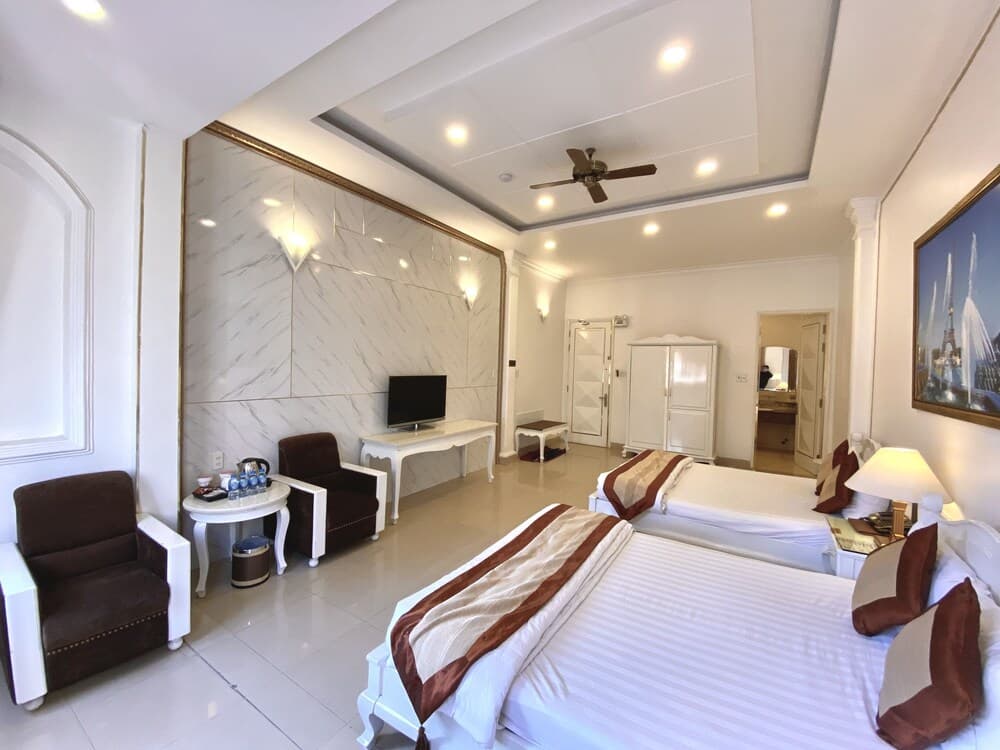 Tulip Hotel