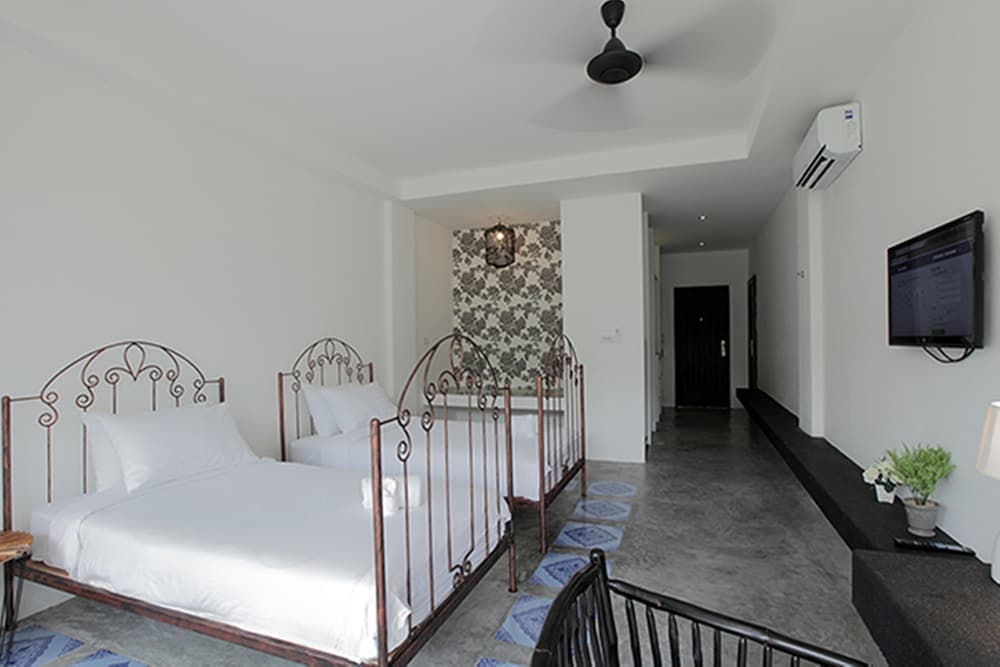 Surintra Boutique Resort