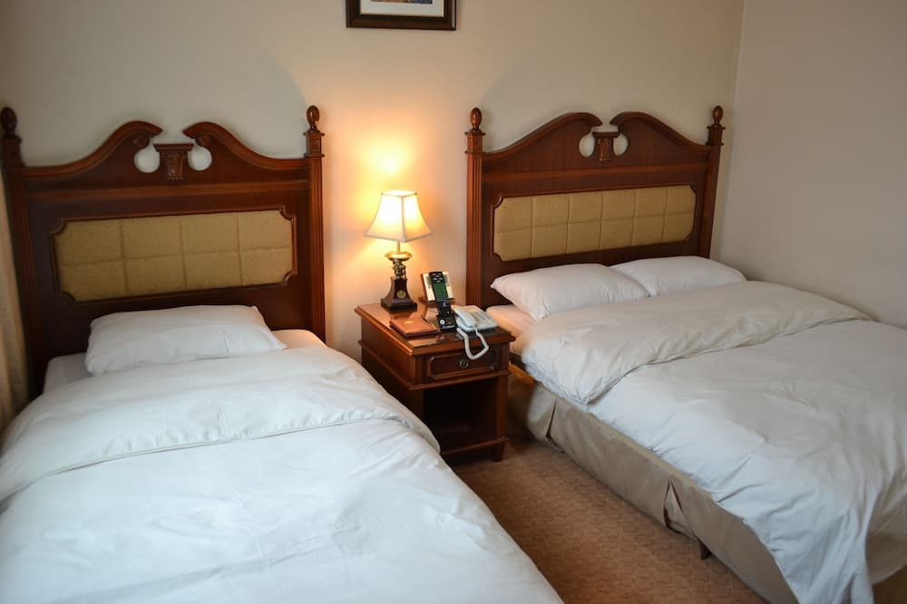 New Chonji Hotel Seoul