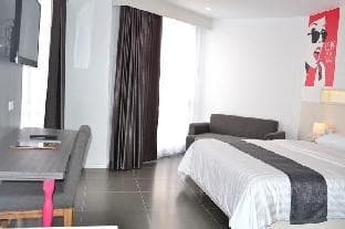 Flipper Lodge Hotel