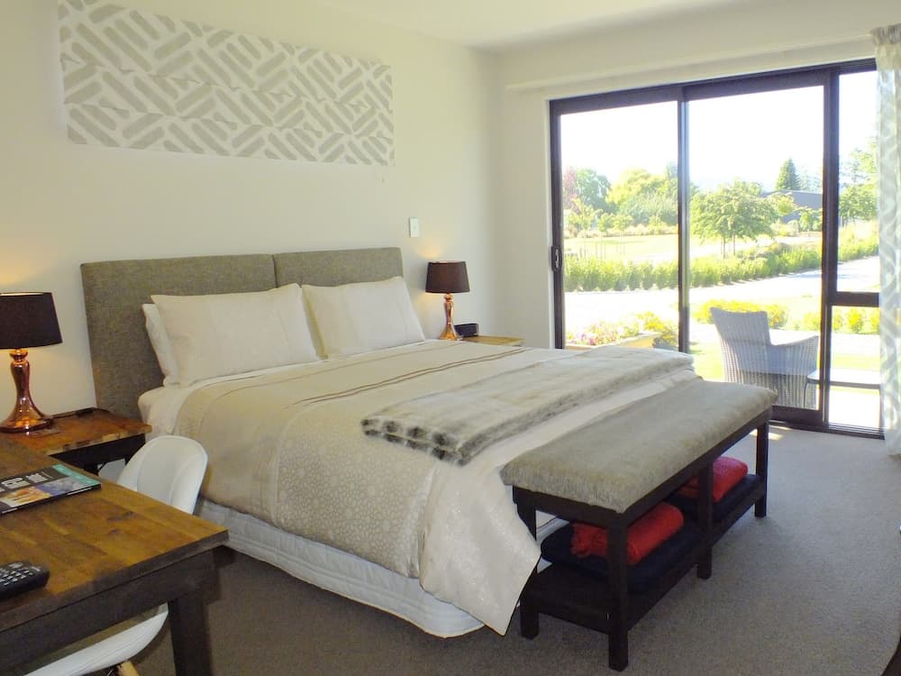 Copper Beech Wanaka Luxury Accommodation