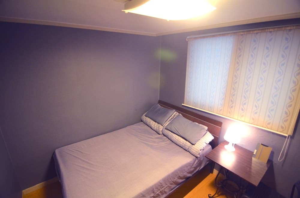 Kimchee Hongdae Guesthouse