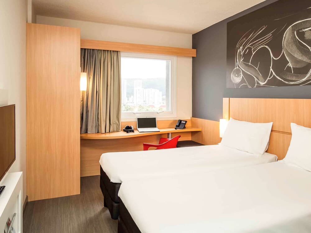 Ibis Annecy Centre Vieille Ville