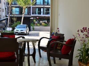 Admire House