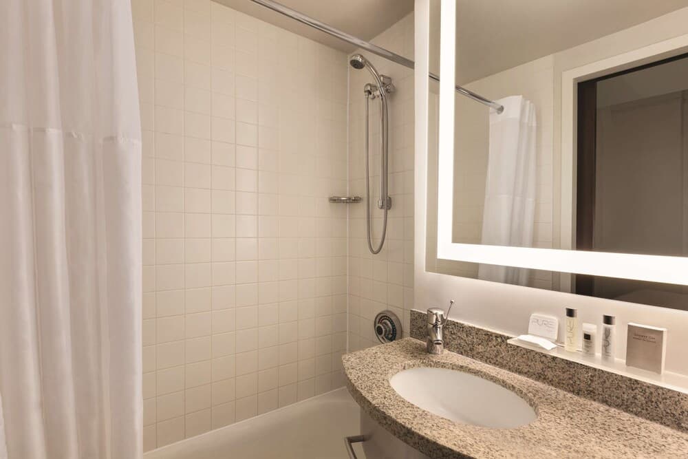 DoubleTree by Hilton New York Midtown Fifth Ave