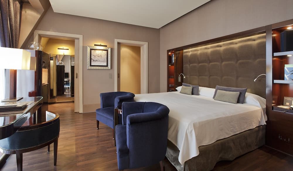 Hotel Casa Fuster G.L Monumento