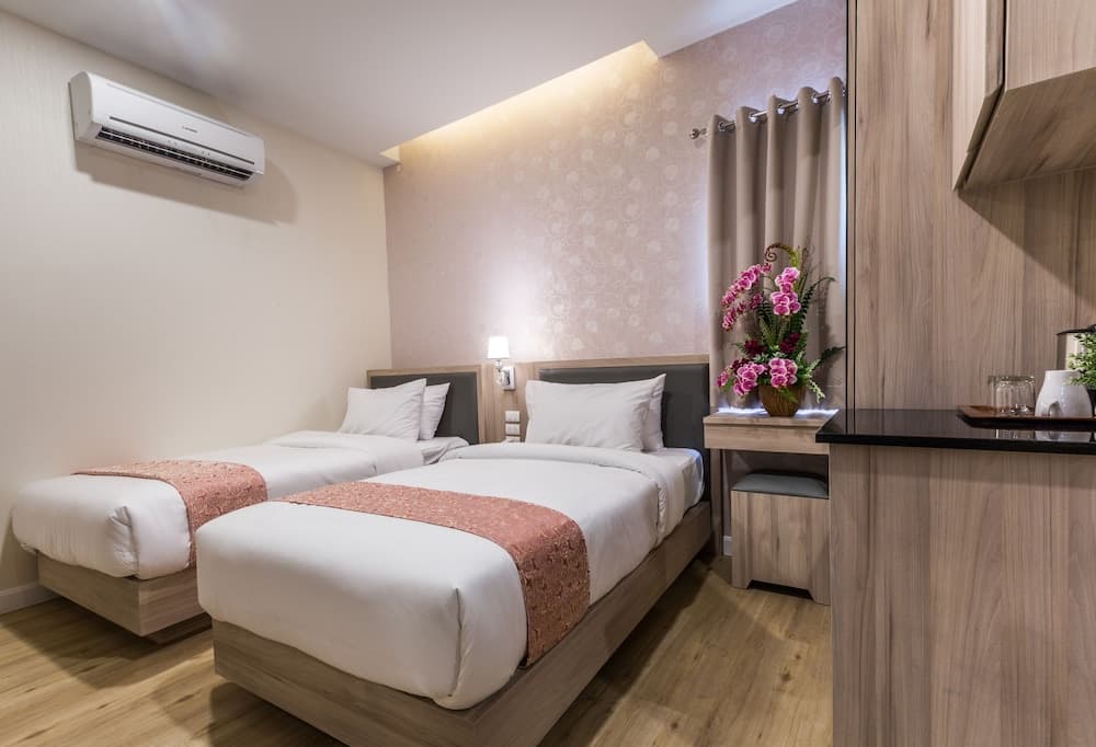 Leela Orchid Hotel