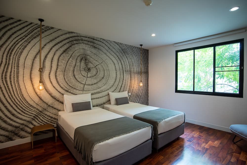 Benviar Tonson Residence