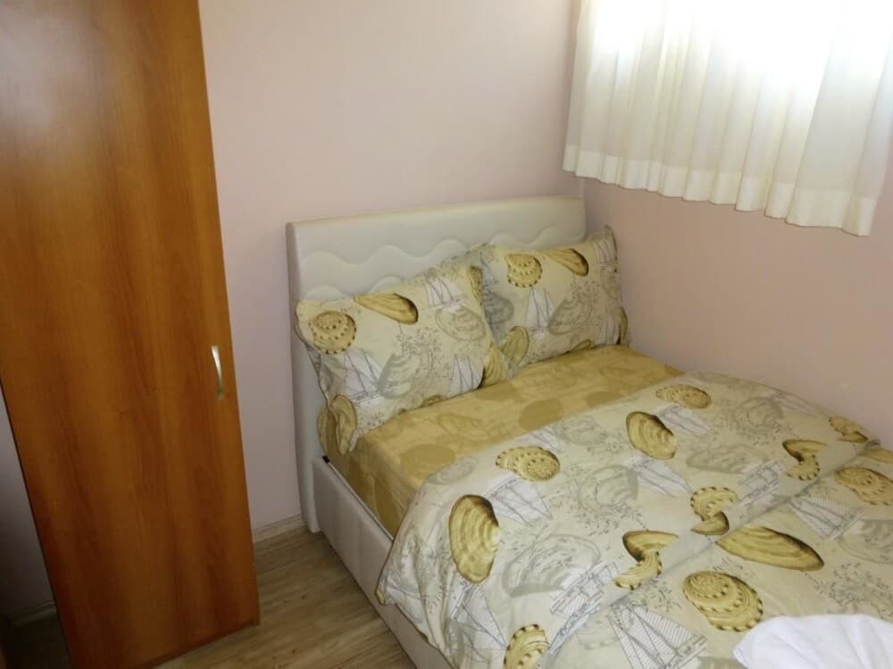 Avrasya Hostel