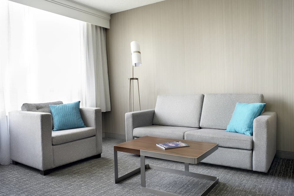 Courtyard by Marriott Toronto Downtown