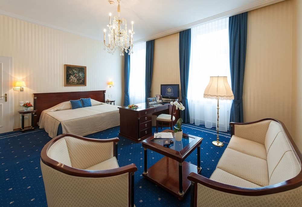 Hotel Ambassador