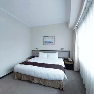 South Pacific Hotel