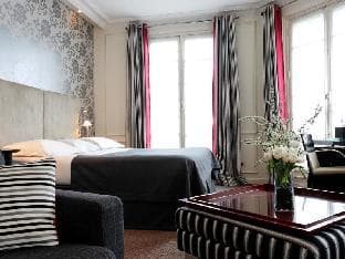 La Tremoille Paris