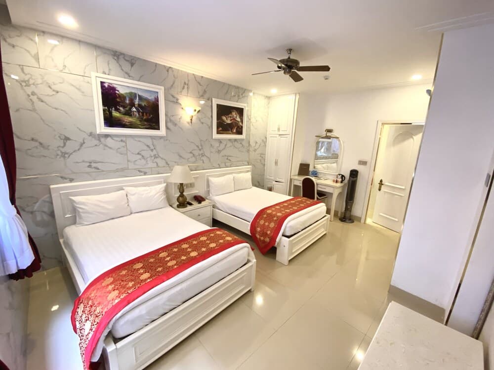Tulip Hotel 3