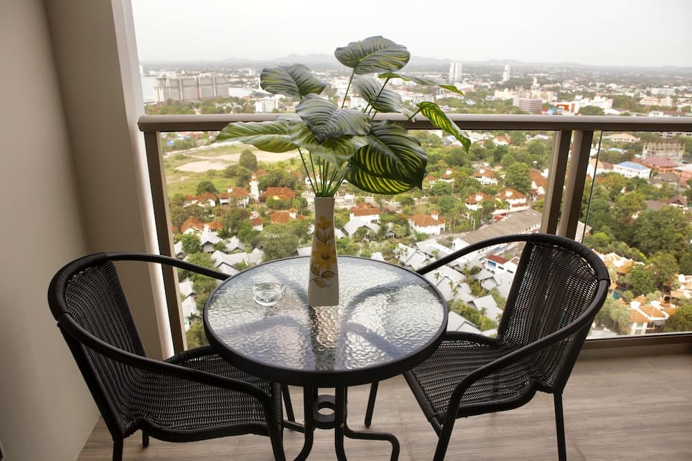 Among Riviera City of Sky Pattaya