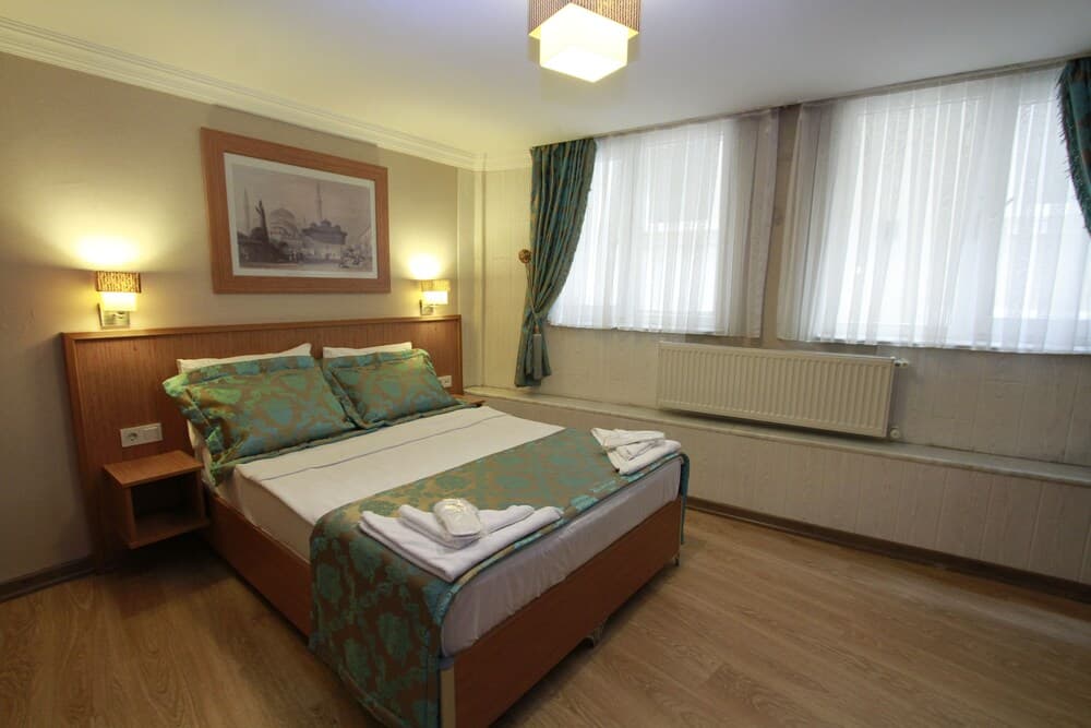 Agora Boutique Hotel & Bistro