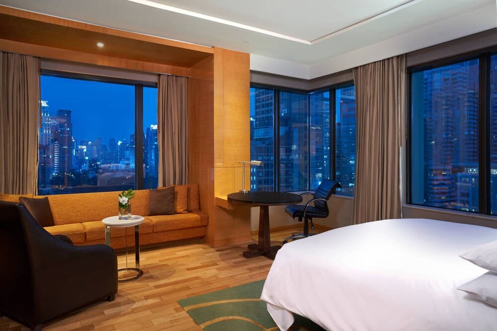 Renaissance Bangkok Ratchaprasong Hotel