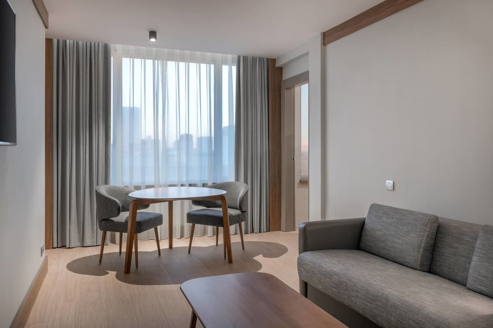 The Westin Madrid Cuzco