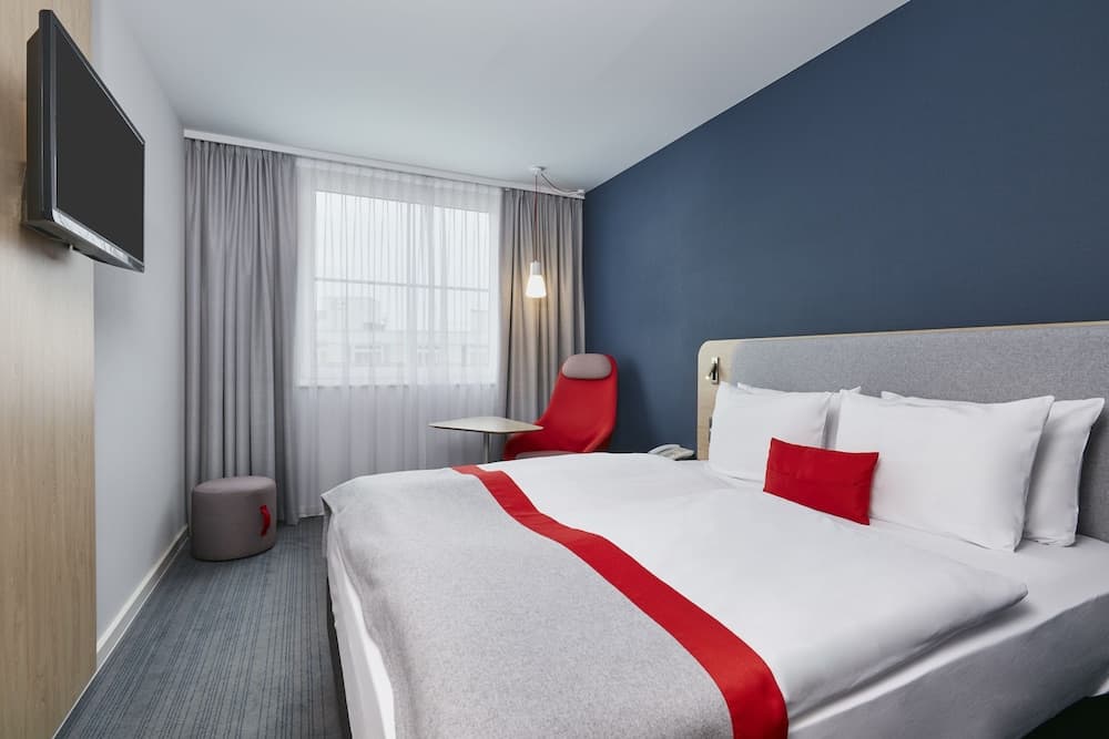 Holiday Inn Express Berlin City Centre, an IHG Hotel