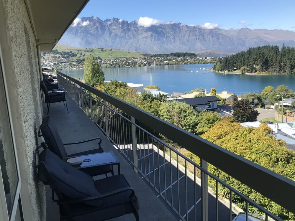 Earnslaw Lodge