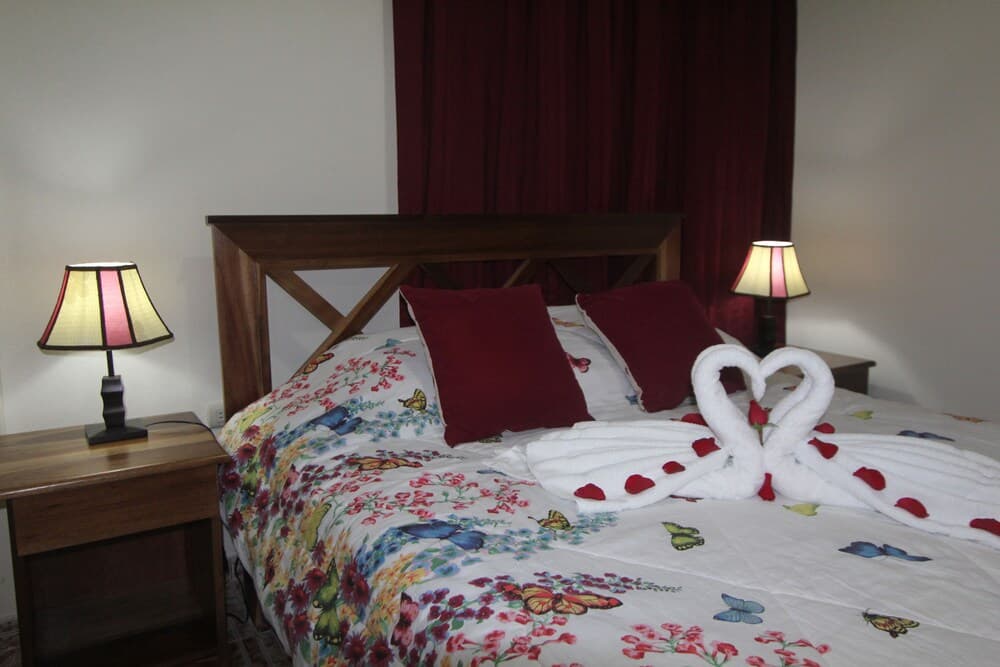La Fortuna Rooms