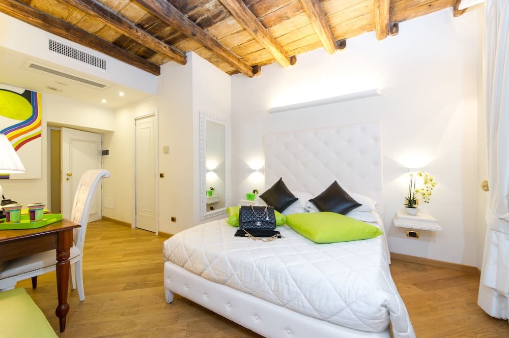 Domus Spagna Capo le Case