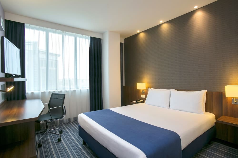Holiday Inn Express Amsterdam Arena Towers, an IHG Hotel