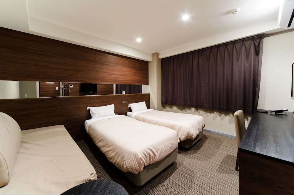 Osaka Fujiya Hotel