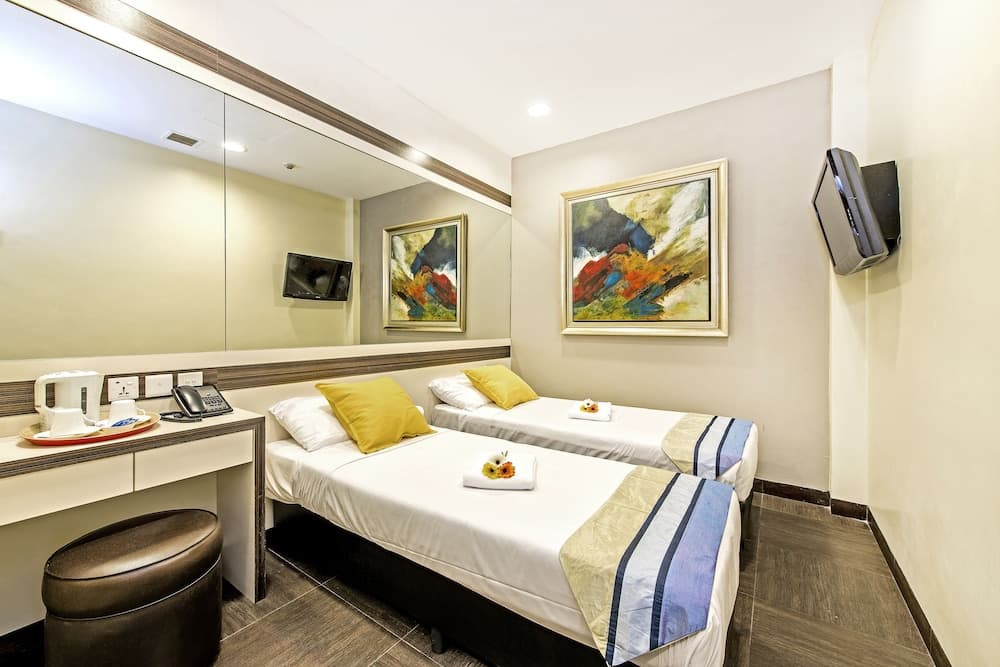 Hotel 81 Bugis Singapore (Staycation Approved)
