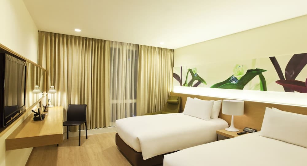 Vela Dhi Glow Pratunam