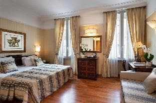 Hotel Cecil