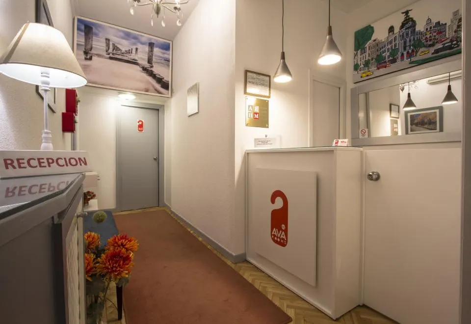 Ava Rooms