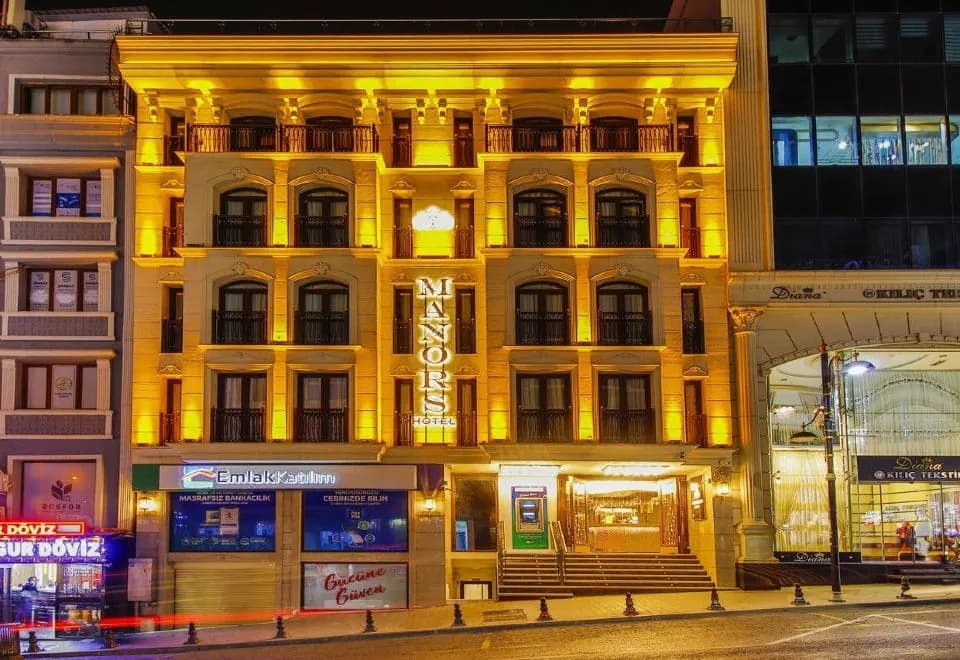 MANORS HOTEL