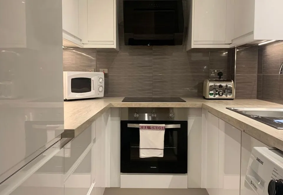 Marlyn Lodge – City of London