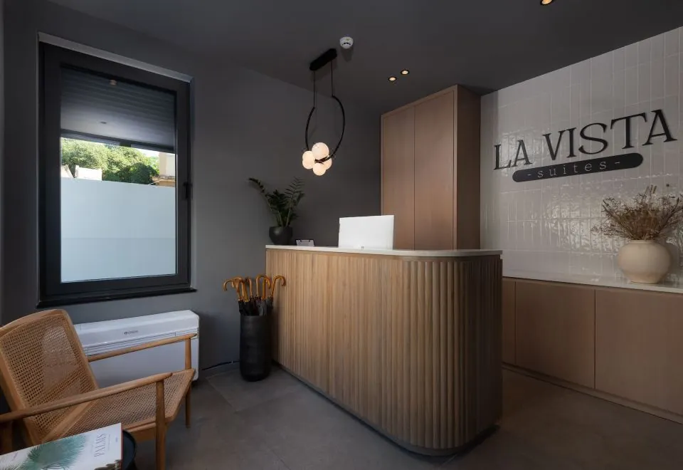 La Vista Suites
