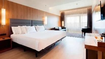 AC Hotel Diagonal l'Illa by Marriott