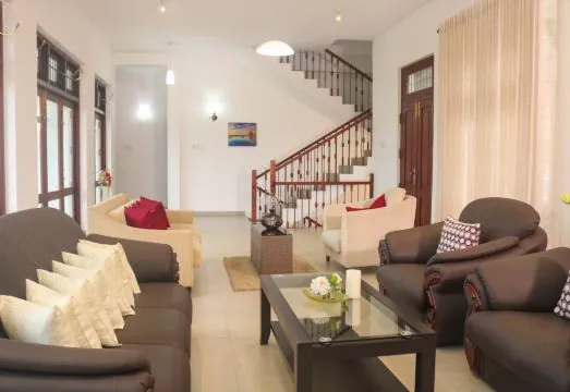 Holistic Villas Hills