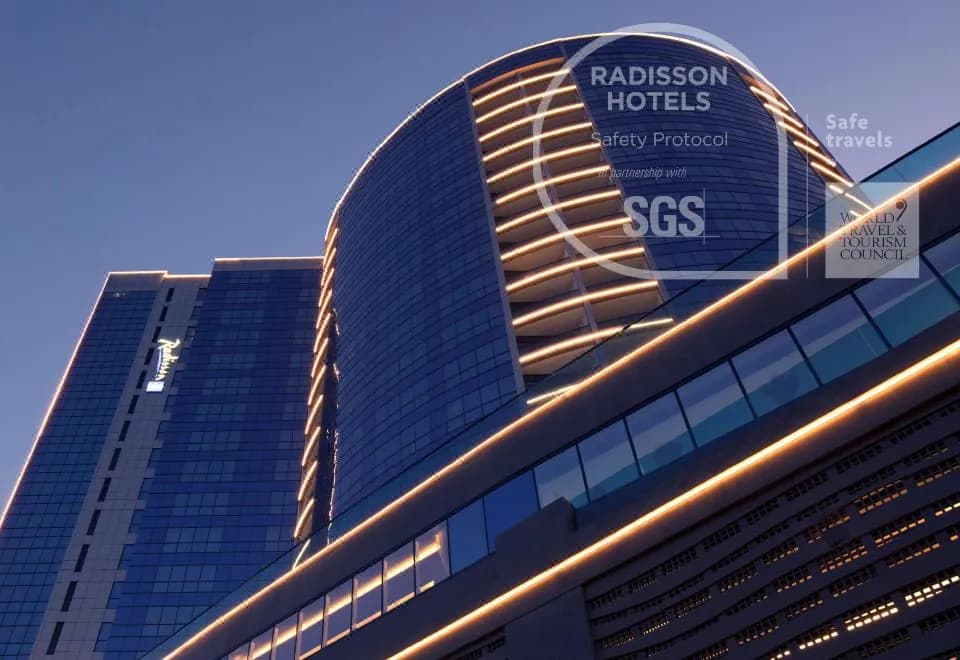 Radisson Blu Hotel, Dubai Waterfront